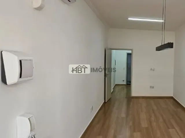 Sala com 32m², à venda, no bairro Jardim Infante Dom Henrique em Bauru