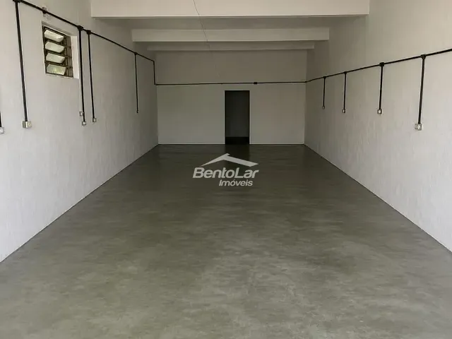 Galpão / Barracão com 80m², para alugar, no bairro Lauzane Paulista em São Paulo