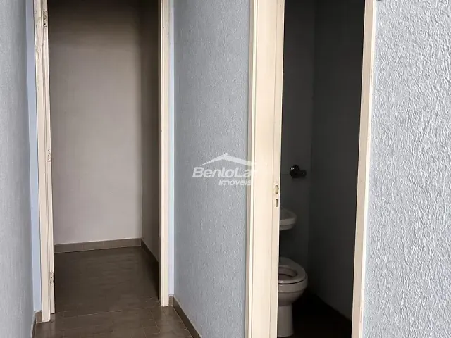 Galpão / Barracão com 80m², para alugar, no bairro Lauzane Paulista em São Paulo