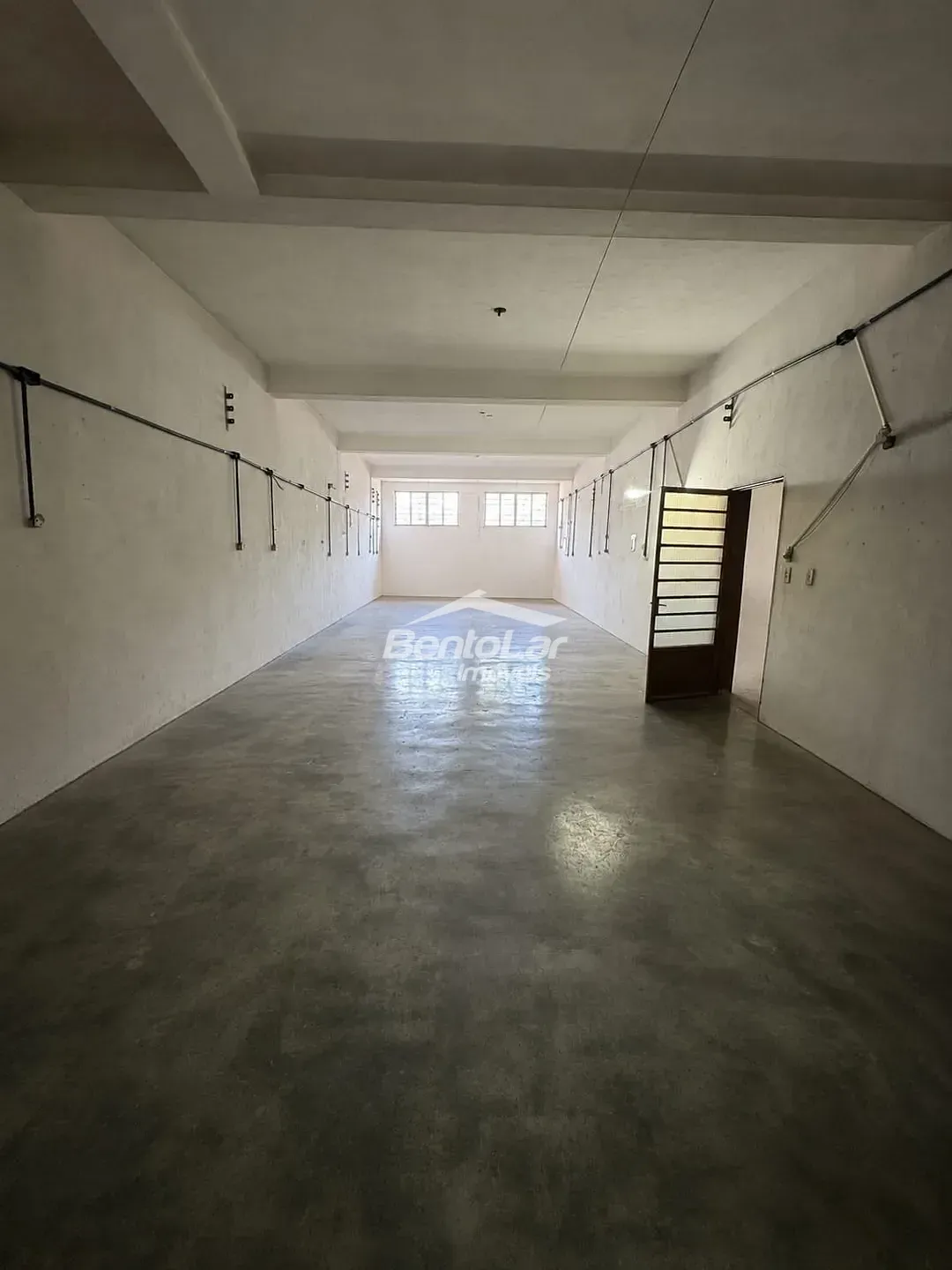 Depósito-Galpão, 80 m² - Foto 1