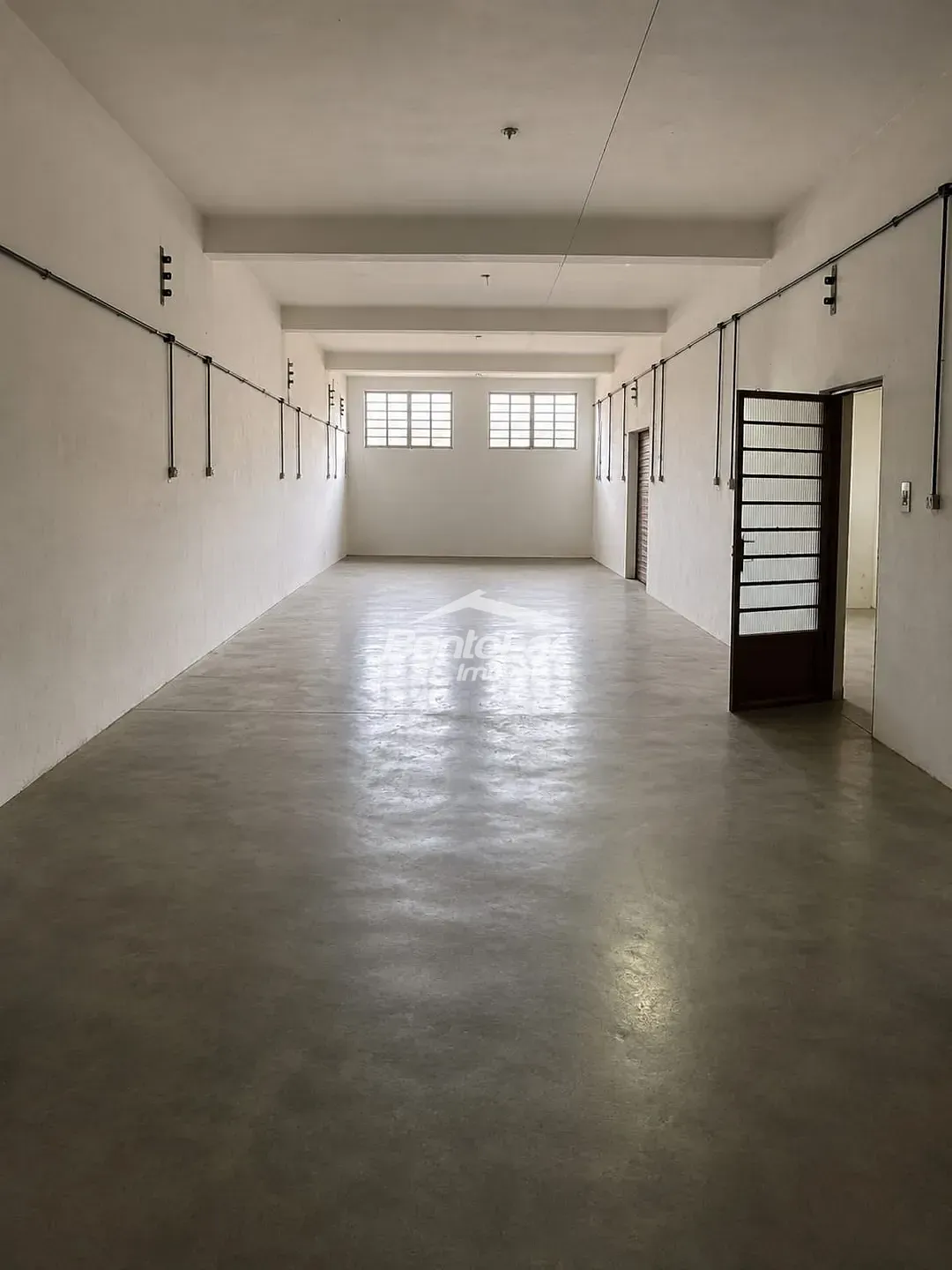 Depósito-Galpão, 80 m² - Foto 2