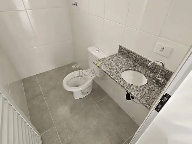 Sala para alugar, no bairro Centro em Piracaia