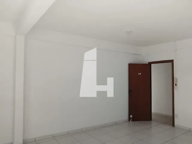 Sala com 26m², para alugar, no bairro Vila Barros em Guarulhos