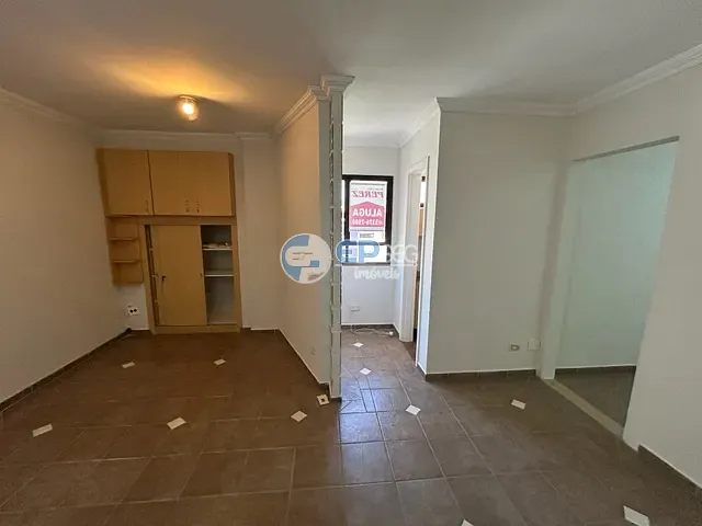 Sala à venda ou para alugar, no bairro Centro em Londrina