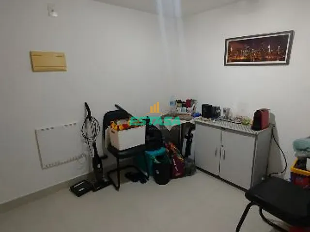 Sala à venda, no bairro Freguesia (Jacarepaguá) em Rio de Janeiro
