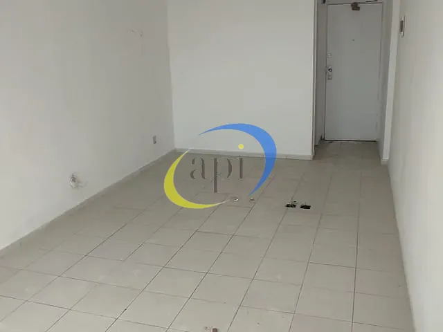 Sala com 27m², para alugar, no bairro Centro em Rio de Janeiro