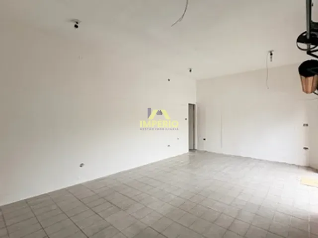 Sala para alugar, no bairro Centro em Salto