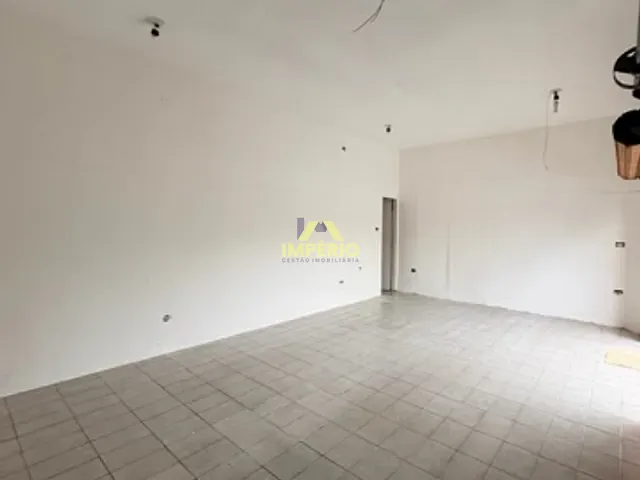 Sala para alugar, no bairro Centro em Salto