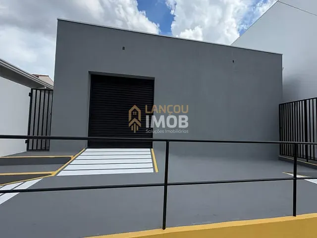 Sala com 100m², para alugar, no bairro Vila Tavares em Campo Limpo Paulista