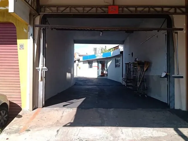 Sala com 2700m², à venda, no bairro Centro em Londrina