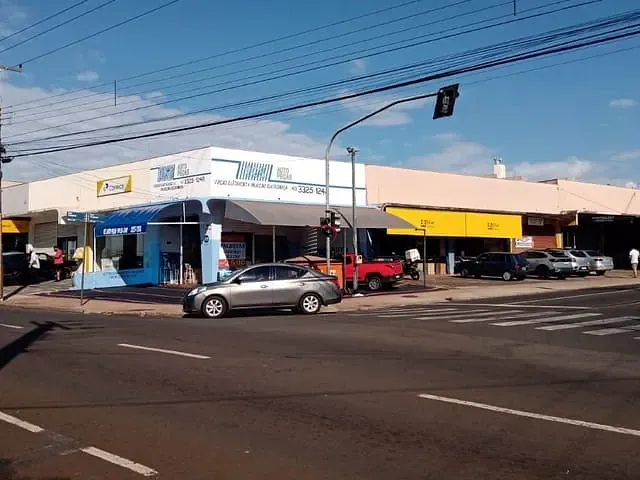 Sala com 2700m², à venda, no bairro Centro em Londrina