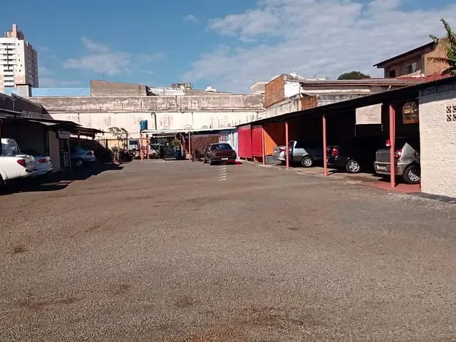 Sala com 2700m², à venda, no bairro Centro em Londrina