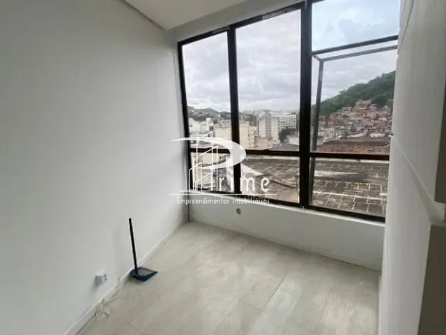 Sala com 40m², à venda ou para alugar, no bairro Centro em Niterói