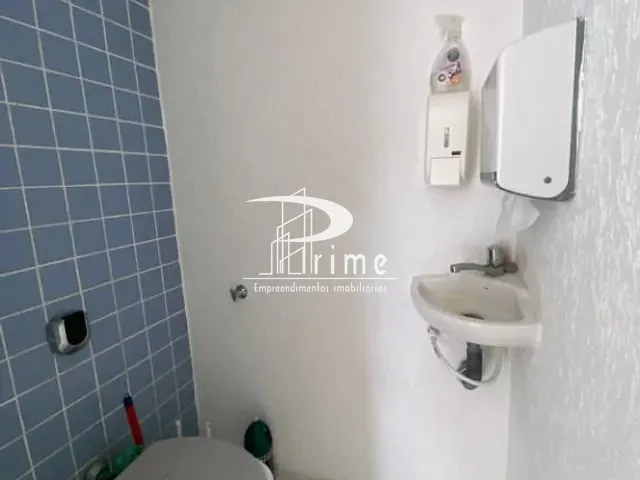 Sala com 40m², à venda ou para alugar, no bairro Centro em Niterói