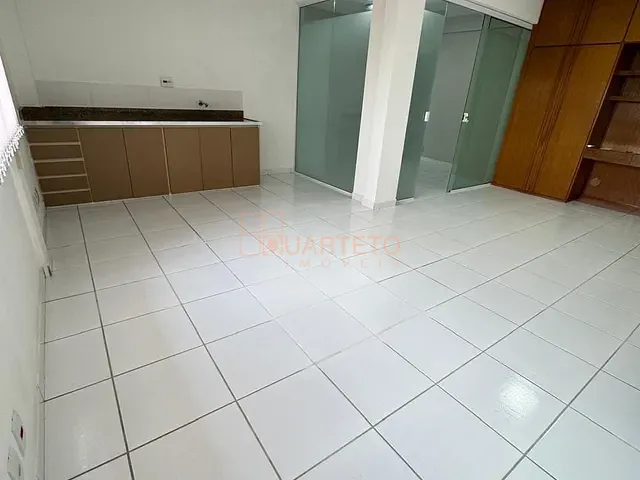 Sala à venda ou para alugar, no bairro Lapa em São Paulo