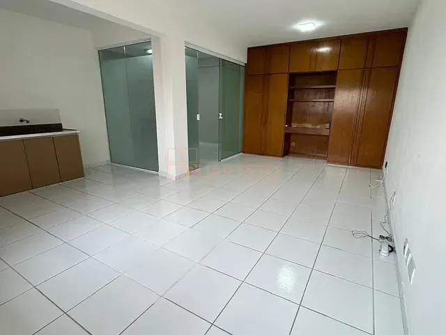 Sala à venda ou para alugar, no bairro Lapa em São Paulo