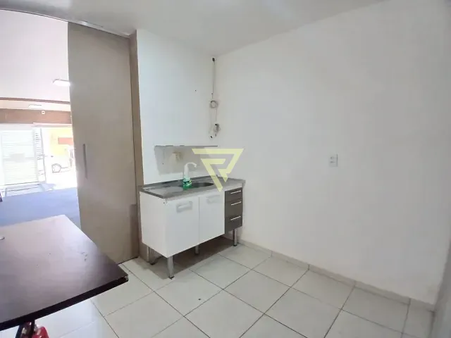 Sala com 36m², para alugar, no bairro Jardim Botânico em Ribeirão Preto
