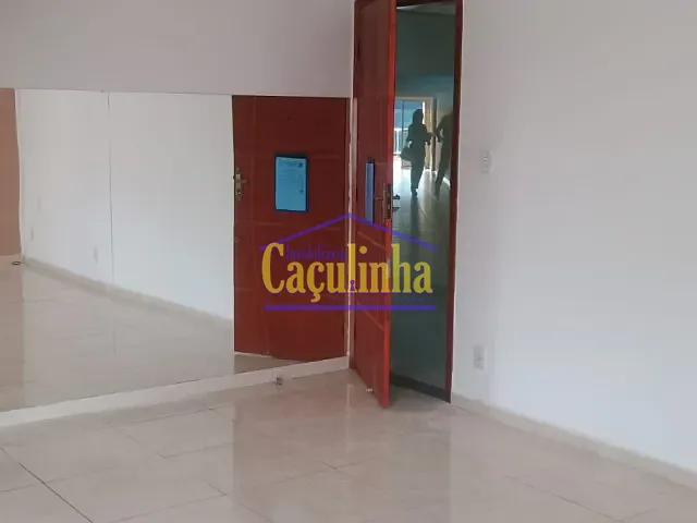 Sala para alugar, no bairro Centro em Barra do Piraí