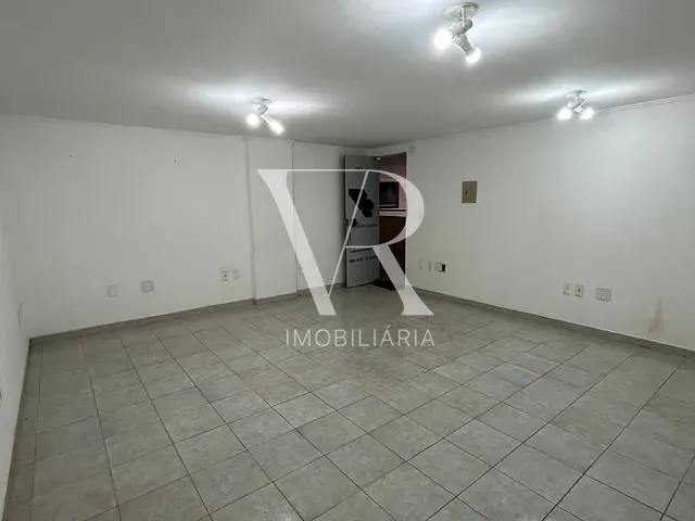Sala à venda ou para alugar, no bairro Renascer em Cabedelo