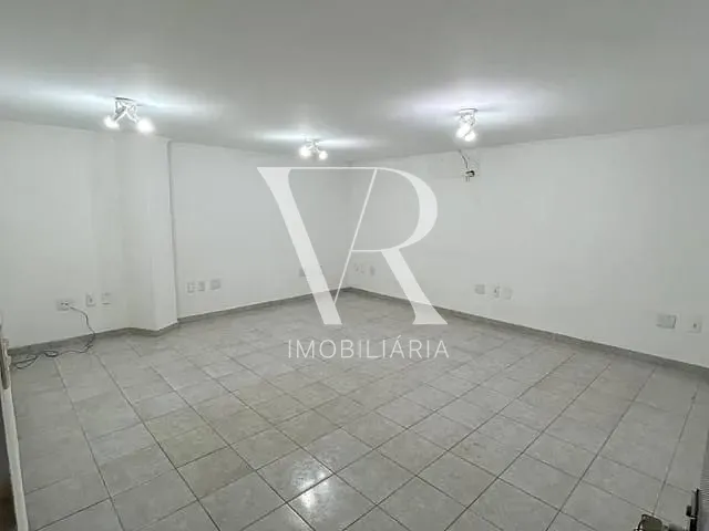 Sala à venda ou para alugar, no bairro Renascer em Cabedelo