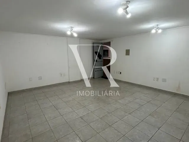 Sala à venda ou para alugar, no bairro Renascer em Cabedelo