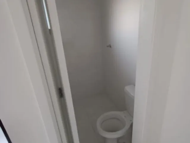 Sala à venda, no bairro Parque Jaçatuba em Santo André
