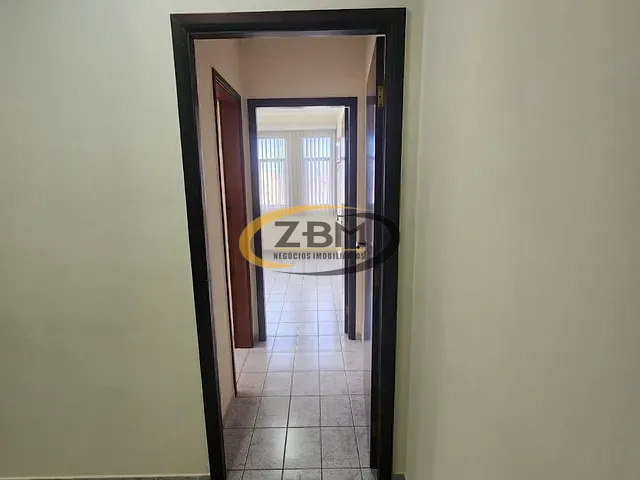 Sala à venda ou para alugar, no bairro Jardim Londrilar em Londrina