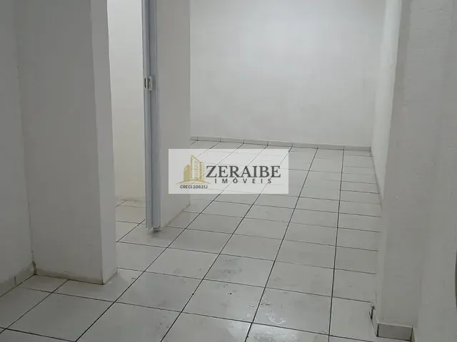 Sala para alugar, no bairro Vila das Palmeiras em Guarulhos