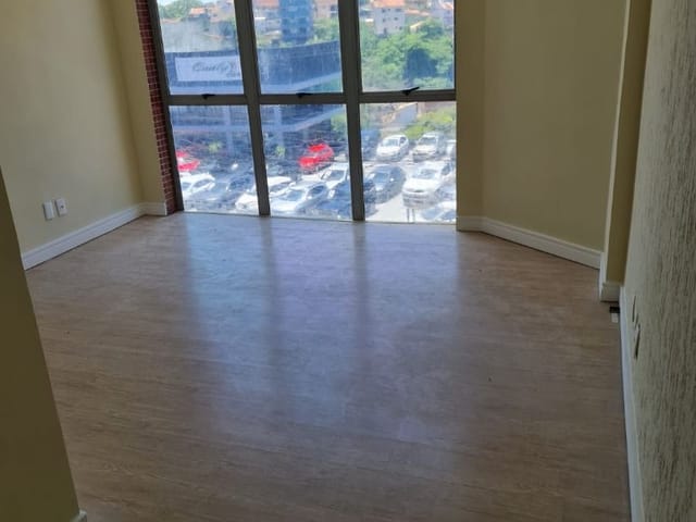 Sala com 49m², para alugar, no bairro Alto Cajueiros em Macaé