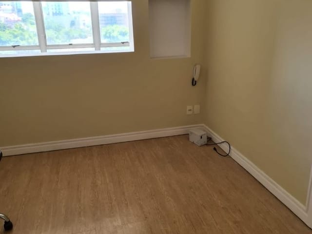 Sala com 49m², para alugar, no bairro Alto Cajueiros em Macaé