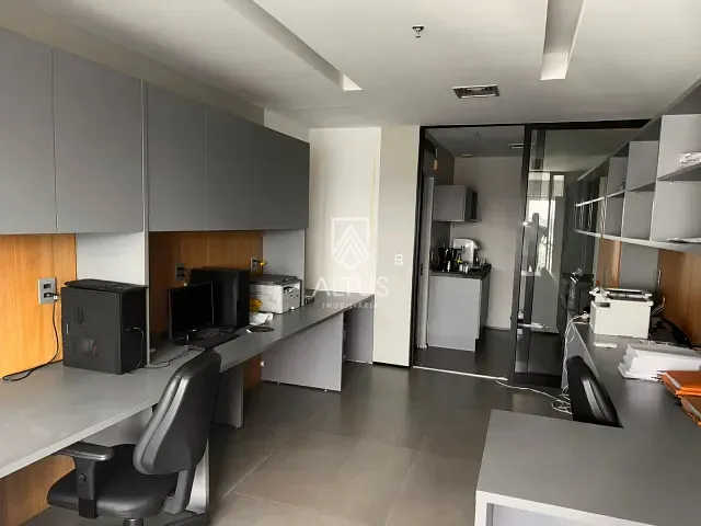 Sala para alugar, no bairro Caminho das Árvores em Salvador