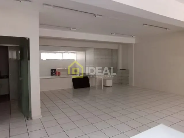 Sala à venda, no bairro Centro em Concórdia