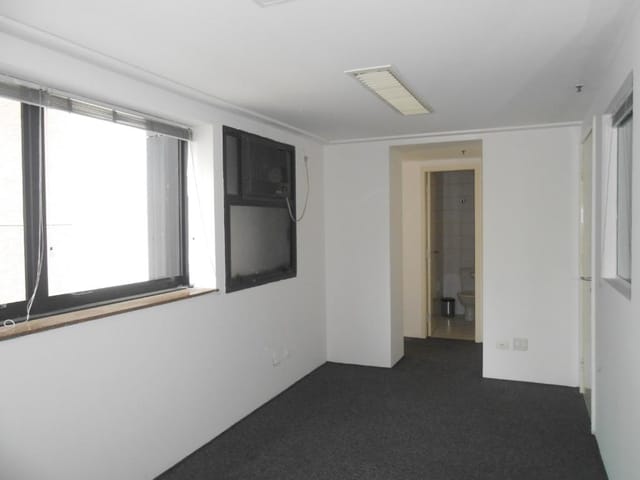 Sala com 33m², para alugar, no bairro Higienópolis em São Paulo