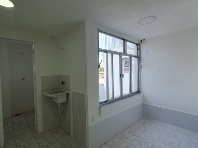 Sala com 33m², para alugar, no bairro Campo Grande em Rio de Janeiro