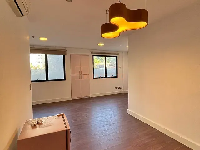 Sala à venda ou para alugar, no bairro Perdizes em São Paulo