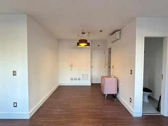 Sala à venda ou para alugar, no bairro Perdizes em São Paulo