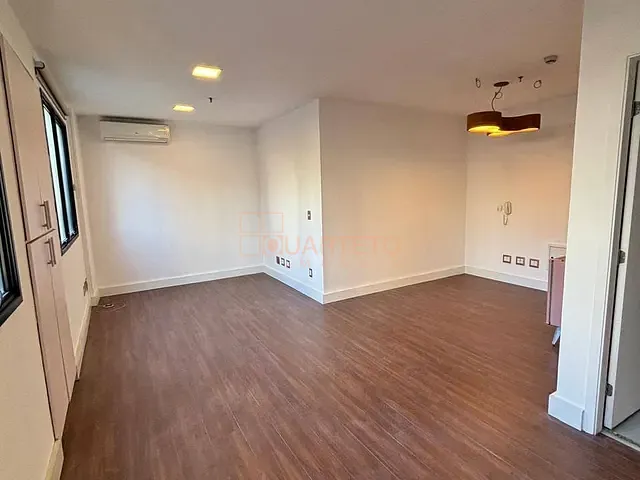 Sala à venda ou para alugar, no bairro Perdizes em São Paulo
