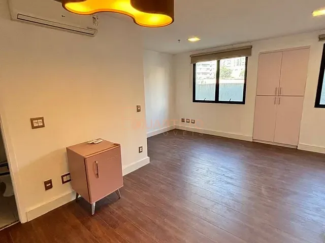 Sala à venda ou para alugar, no bairro Perdizes em São Paulo