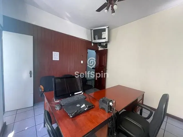 Sala com 48m², para alugar, no bairro Centro em Niterói