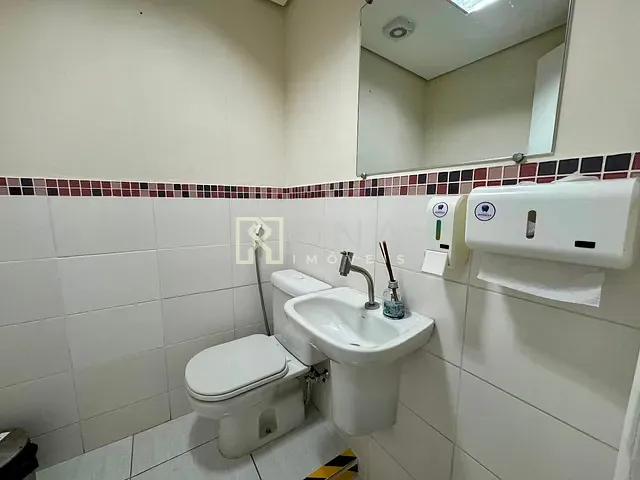 Sala com 160m², à venda ou para alugar, no bairro Jardim Apolo em São José dos Campos