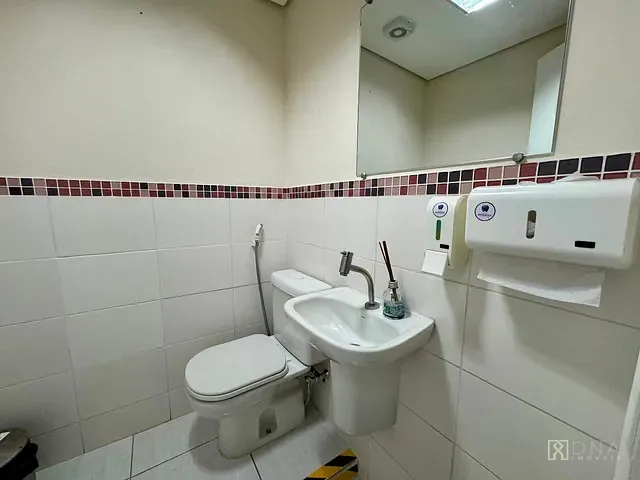 Sala com 160m², à venda ou para alugar, no bairro Jardim Apolo em São José dos Campos