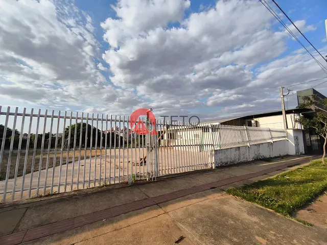 Sala com 100m², para alugar, no bairro Vila Esperança em Maringá