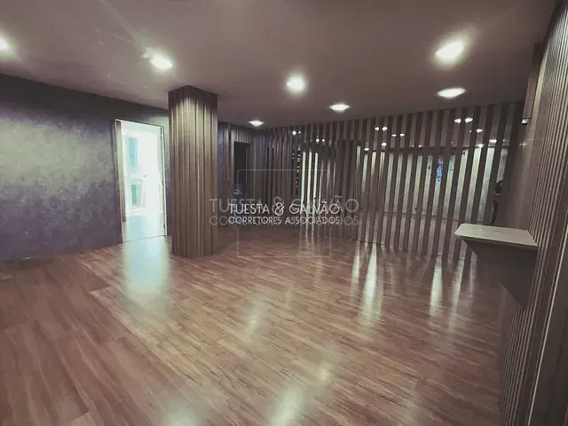 Conjunto comercial com 74m², para alugar, no bairro Centro em Curitiba