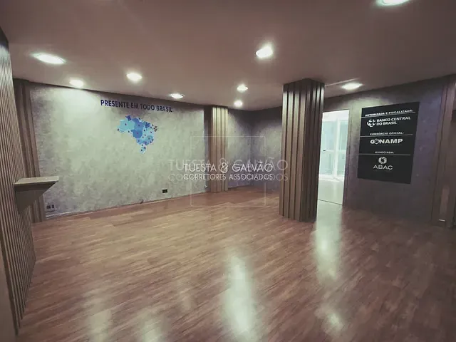 Conjunto comercial com 74m², para alugar, no bairro Centro em Curitiba
