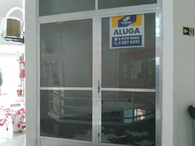 Sala com 23m², para alugar, no bairro Fragata em Pelotas
