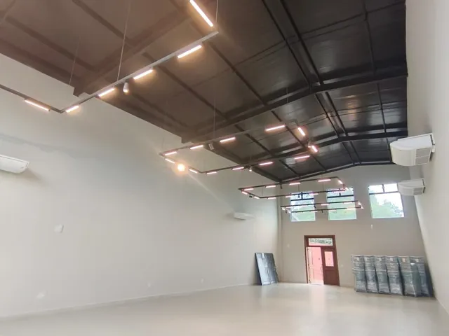 Sala com 460m², para alugar, no bairro Vila Oliveira em Mogi das Cruzes
