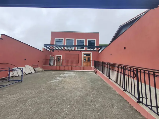 Sala com 460m², para alugar, no bairro Vila Oliveira em Mogi das Cruzes