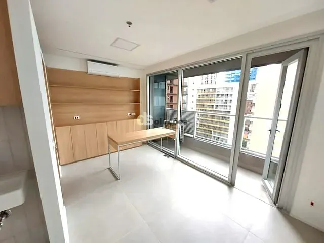Sala à venda, no bairro Cerqueira César em São Paulo