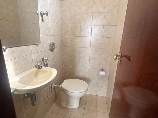 Sala com 54m², para alugar, no bairro Setor Oeste em Goiânia