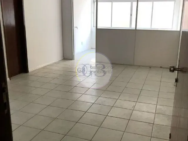 Sala para alugar, no bairro Centro em Pelotas